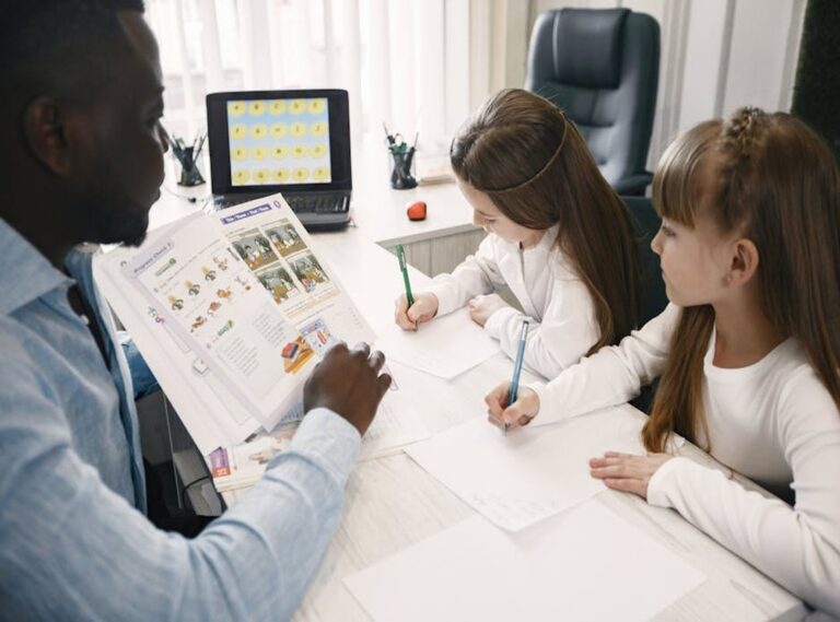 Educational Guide Llblogkids