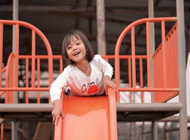 How to Play with a Child Llblogkids