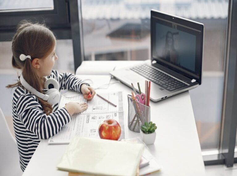 Llblogkids Educational by Lovelolablog